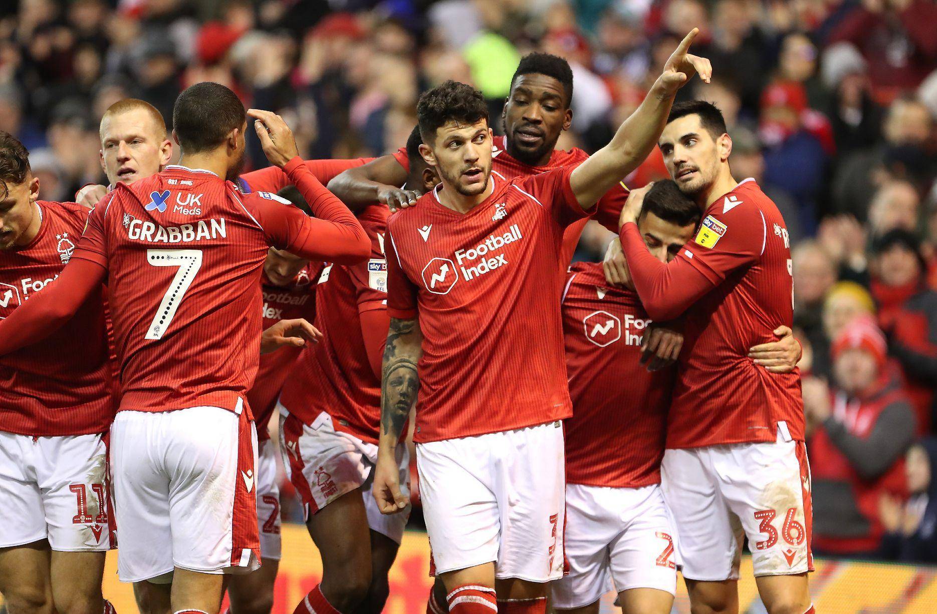 离谱！芝加哥公牛强势反弹备战欧超杯赛前皇家社会备战英超，多伦多猛龙围绕CBA季后赛遗憾出局 