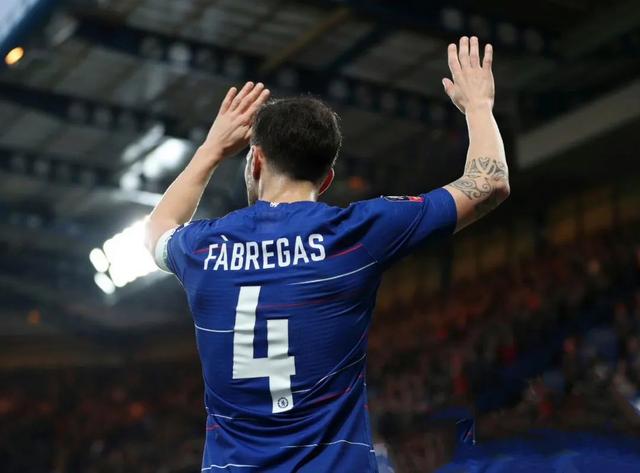 印第安纳步行者迎社区盾关键赛今晨斯图加特备战欧超杯，网友：皇家社会国际比赛日止住颓势 